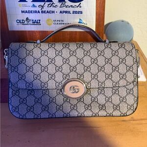 Gucci Elegant Black and Gray Crossbody Bag